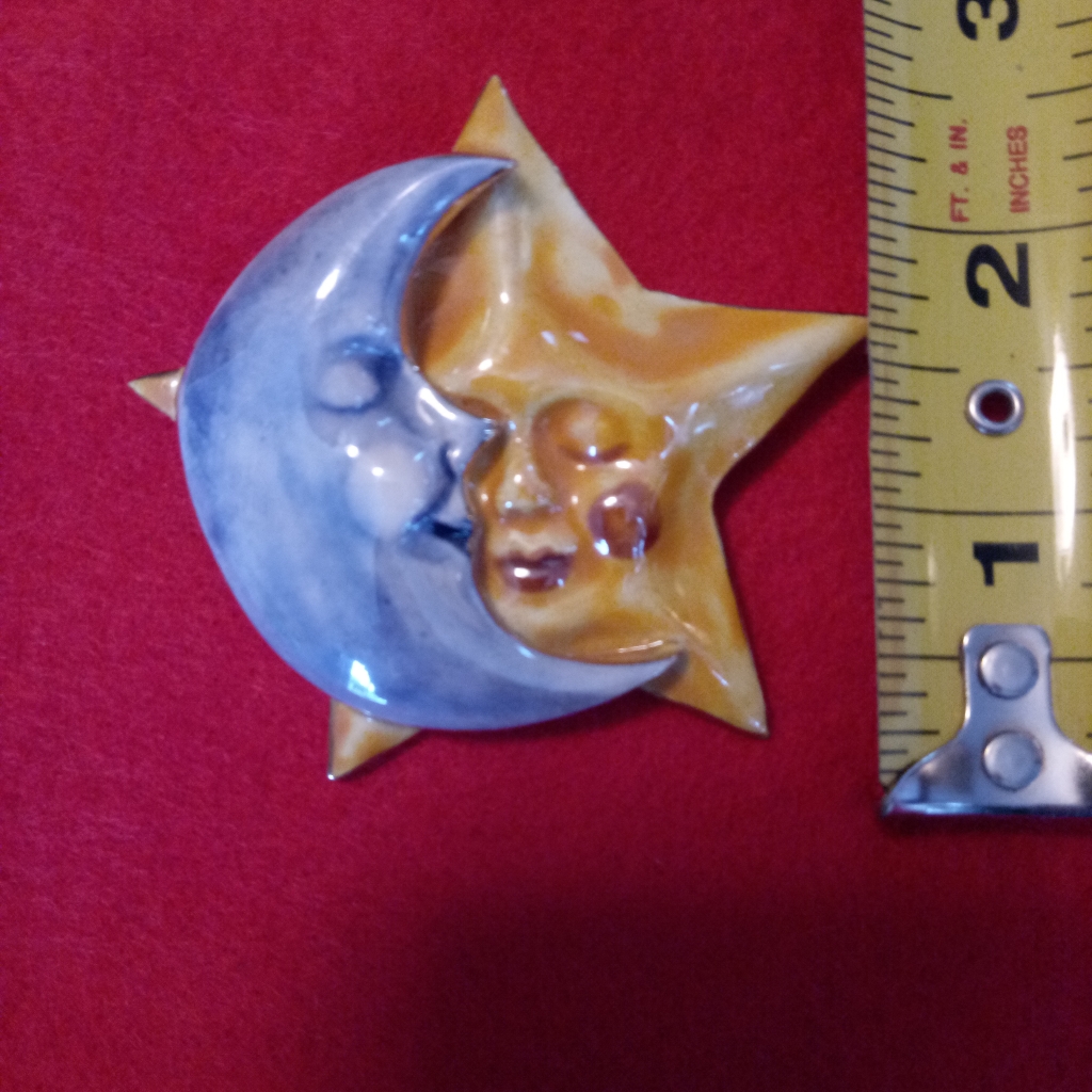 Vintage Elizabeth Arden Brooch